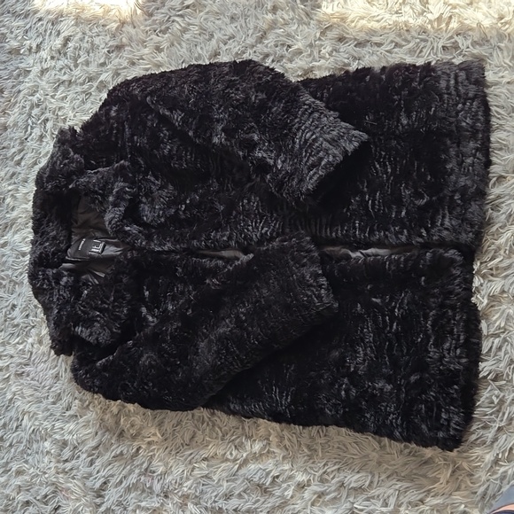 Vegan Fur Coat black textured faux fur jacket long  length pockets - Picture 2 of 4